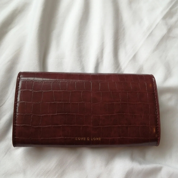 NWT Love & Lore Auburn Croc Vegan Leather Tri Fold Continental Wallet or Clutch - Picture 3 of 16